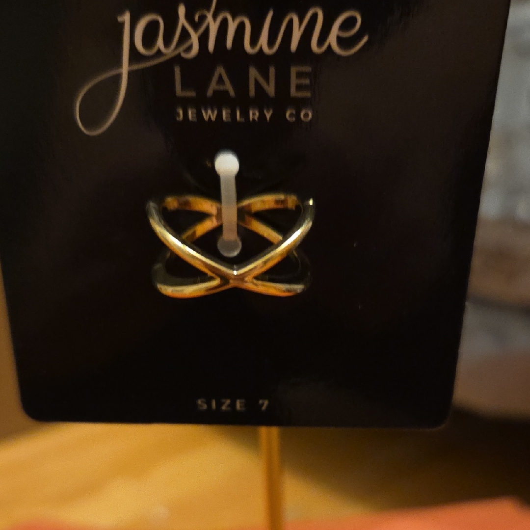Jasmine Lane Gold X-Design Ring